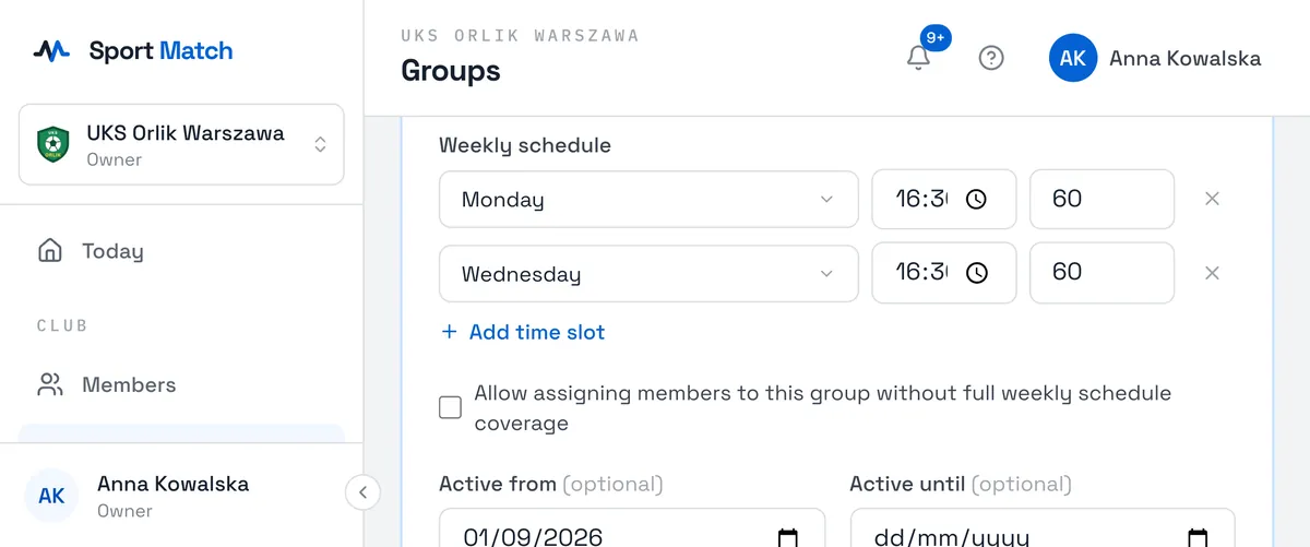Sport Match screenshot: Under Weekly schedule, choose Add time slot and set the day, time and duration (in minutes) of each session. The cross removes a slot.