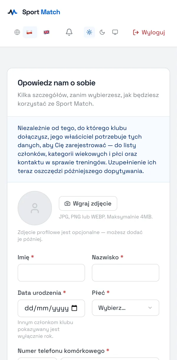 Zrzut ekranu Sport Match: Ekran „Opowiedz nam o sobie”. Innym członkom klubu pokazywany jest tylko rok urodzenia.