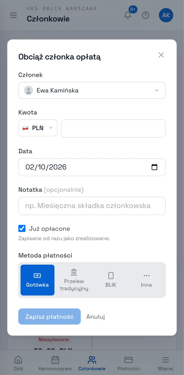 Zrzut ekranu Sport Match: Na stronie członka otwórz Płatności i kliknij Obciąż członka.